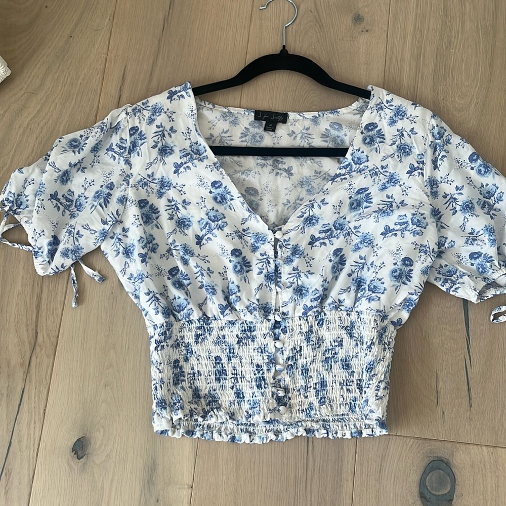 Cute floral top